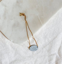 Load image into Gallery viewer, Bracelet with Peony
