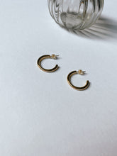 Load image into Gallery viewer, 18K Gold Fill Hoop
