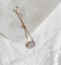 Load image into Gallery viewer, Bracelet with Peony
